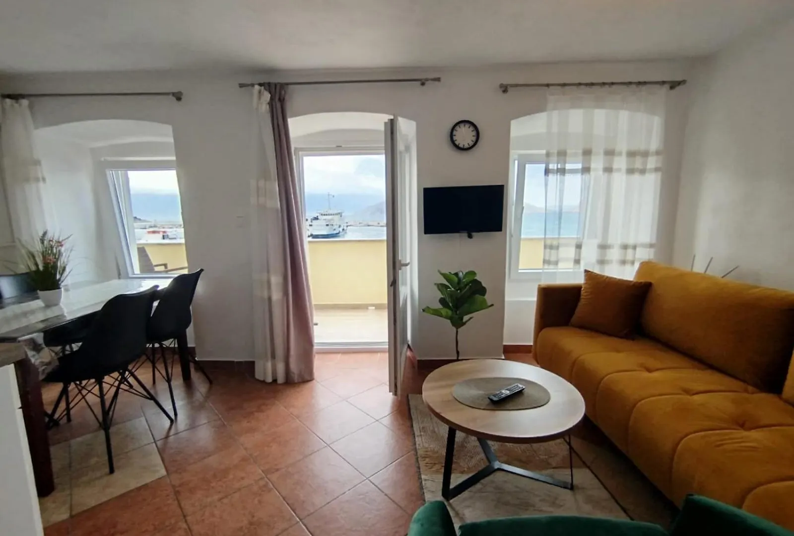 Apartment Apartmani Obala Baska
